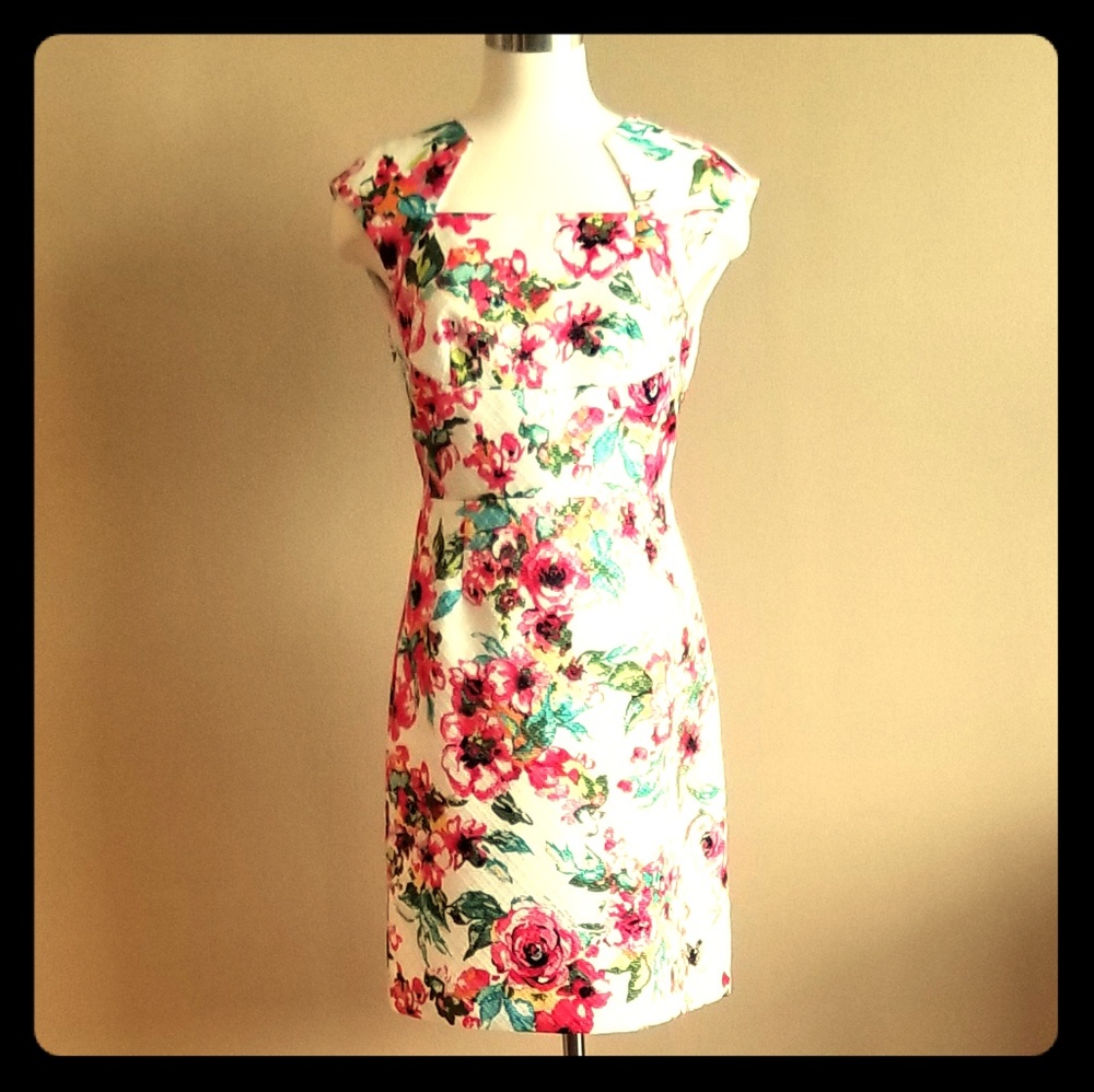 TAHARI FLORAL SHEATH